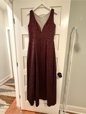 Sleeveless V-Neck Burgundy Textured Evening Dress